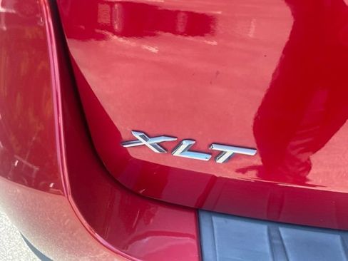 Used 2020 Ford Explorer XLT w/ Comfort Package AWD/4WD image 9
