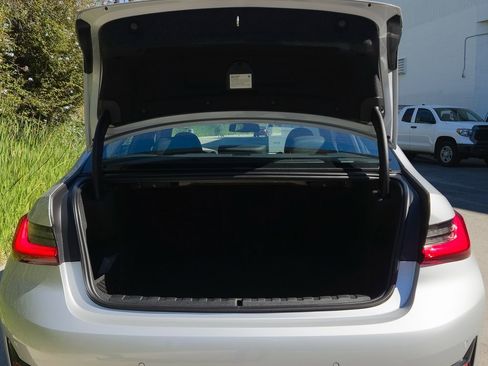 Used 2020 BMW 330i Sedan image 23