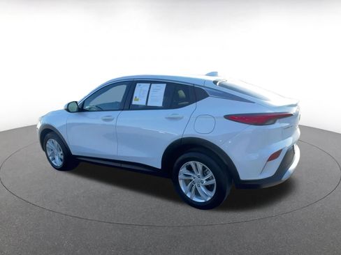 Used 2025 Buick Envista Preferred image 10