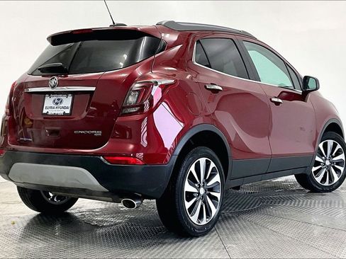 Used 2022 Buick Encore Preferred w/ Safety Package image 2