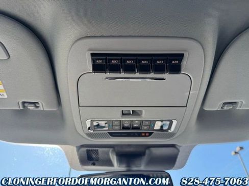 New 2026 Ford F250 Lariat w/ Black Appearance Package image 31