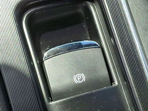 Used 2025 Lincoln Corsair Grand Touring w/ Equipment Group 301A image 26