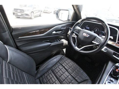 Certified 2024 Cadillac Escalade Sport Platinum AWD/4WD image 8