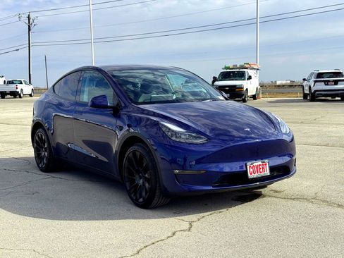 Used 2024 Tesla Model Y Long Range image 5