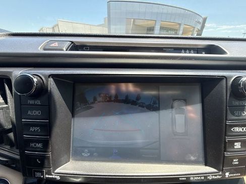 Used 2018 Toyota RAV4 Limited w/ Advanced Technology Package AWD/4WD image 17