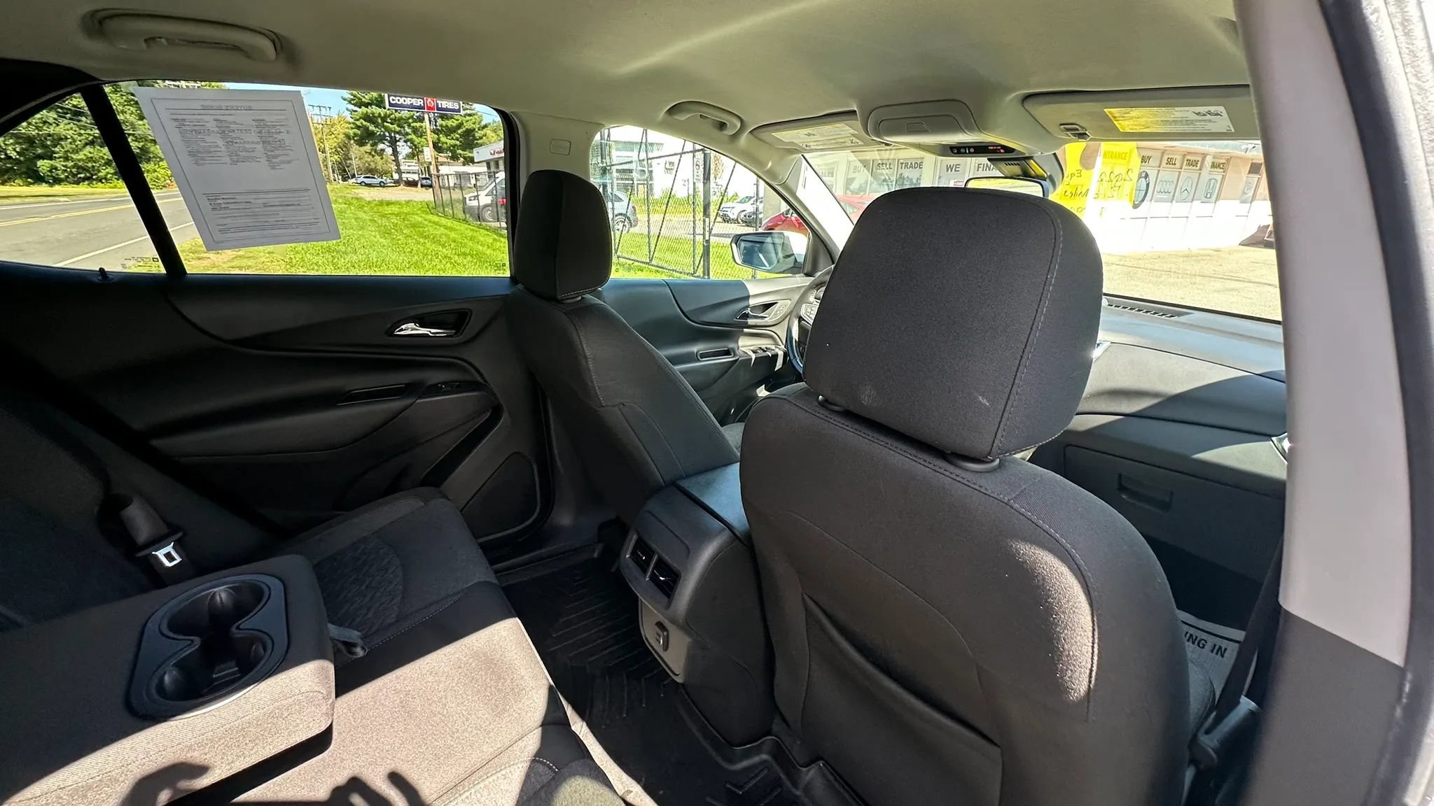 Used 2022 Chevrolet Equinox LT w/ Driver Convenience Package AWD/4WD image 35