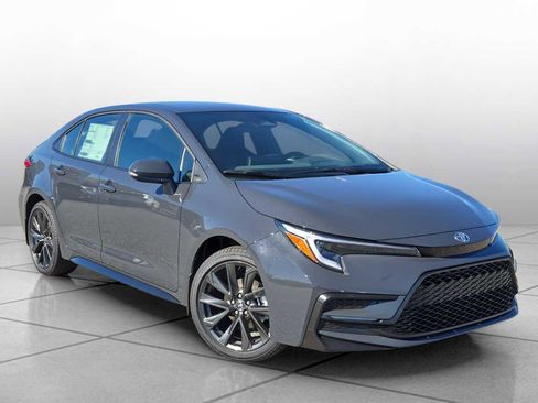 New 2026 Toyota Corolla SE FWD image 2