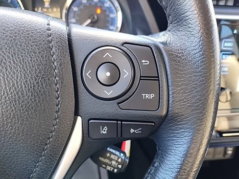 Used 2017 Toyota Corolla SE image 27