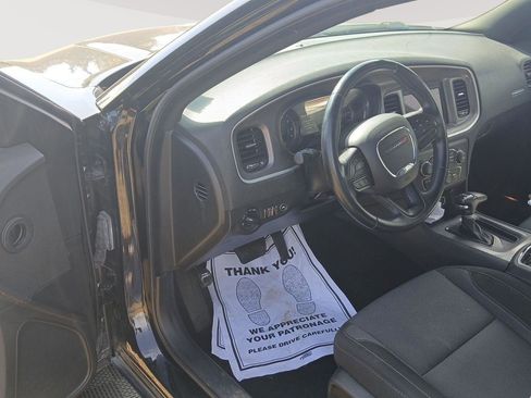 Used 2022 Dodge Charger SXT w/ Blacktop Package image 9