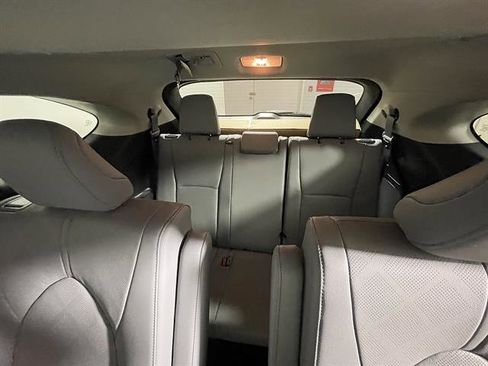 New 2026 Toyota Highlander Platinum AWD/4WD image 12