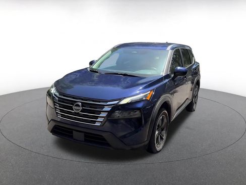Used 2025 Nissan Rogue SV AWD/4WD image 7