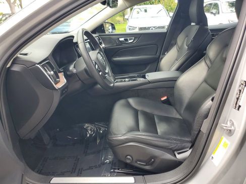 Certified 2023 Volvo S60 T8 Plus AWD/4WD image 16