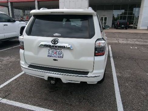 Used 2023 Toyota 4Runner Limited AWD/4WD image 7