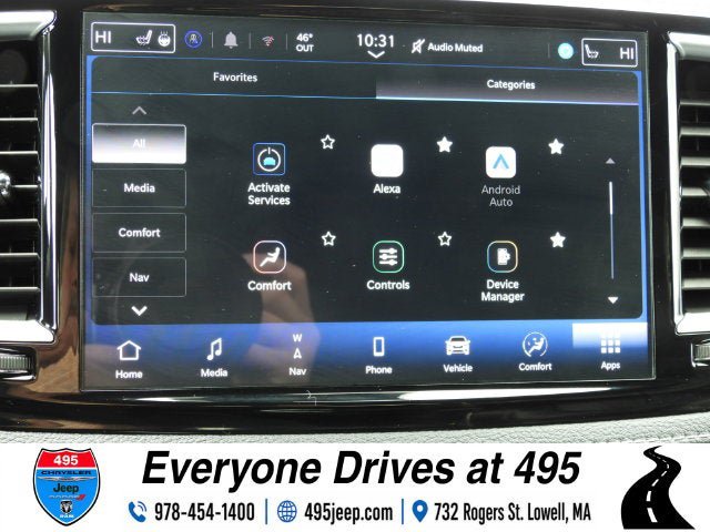 Used 2025 Chrysler Pacifica Limited FWD image 25
