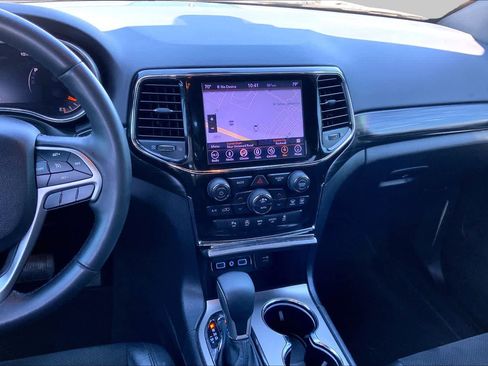 Used 2019 Jeep Grand Cherokee Altitude RWD image 7