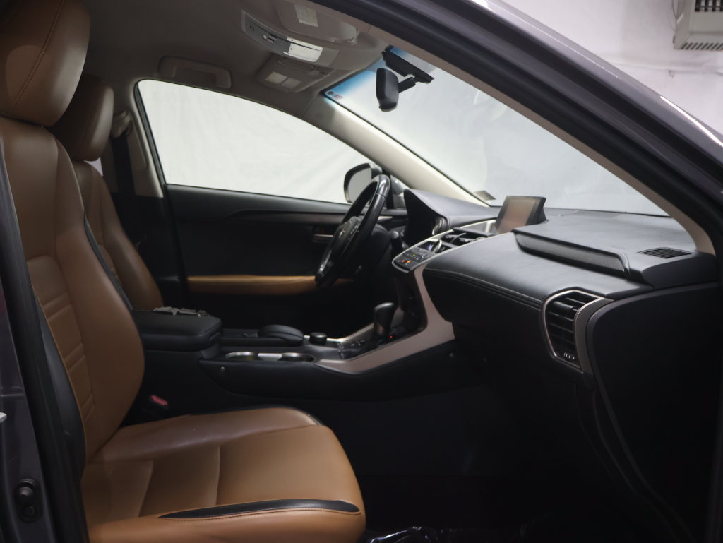 Used 2016 Lexus NX 200t FWD image 9