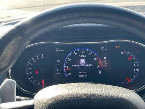 Used 2016 Jeep Grand Cherokee SRT image 14