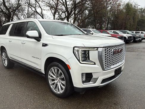 Certified 2024 GMC Yukon XL Denali w/ Denali Reserve Package image 3