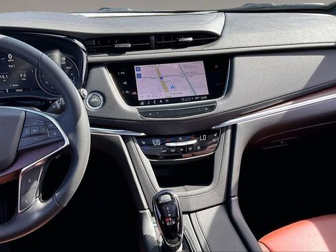 New 2026 Cadillac XT5 Premium Luxury w/ Driver Assist Package FWD image 7