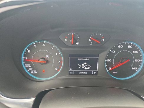 Used 2023 Chevrolet Traverse LS image 21