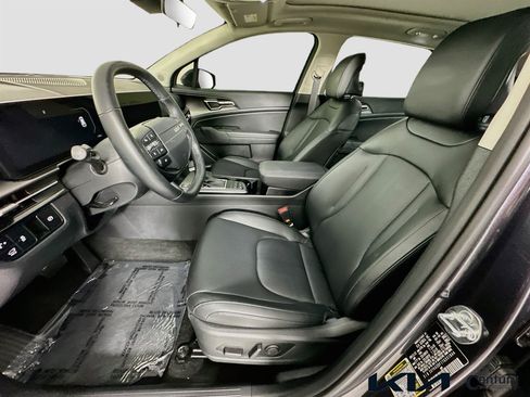 Certified 2026 Kia Sportage SX FWD image 21