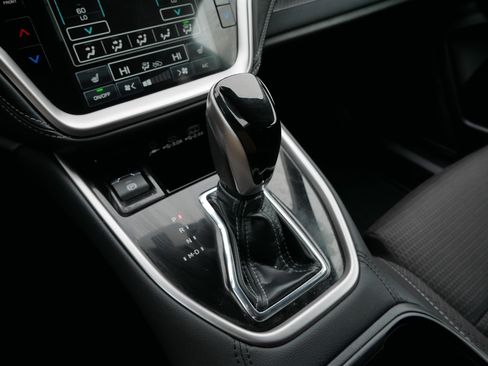 Used 2025 Subaru Outback Premium image 24