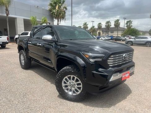 Used 2025 Toyota Tacoma Limited AWD/4WD image 1