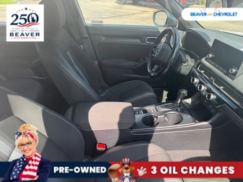 Used 2023 Honda Civic Sport image 11