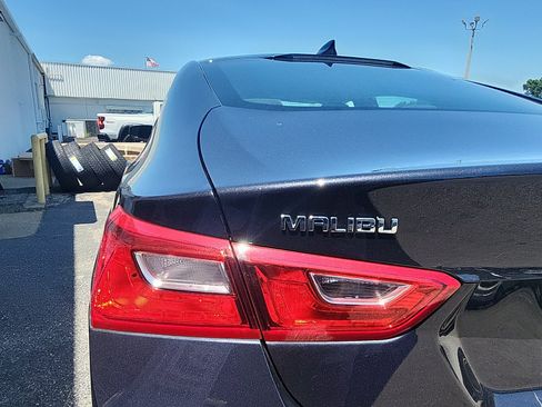 Used 2023 Chevrolet Malibu LT w/ LPO, Floor Liner Package FWD image 10