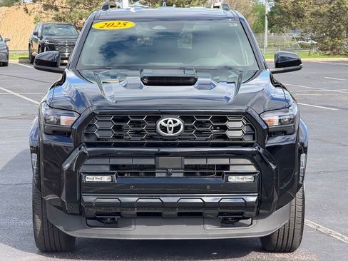Certified 2025 Toyota 4Runner TRD Sport AWD/4WD image 9