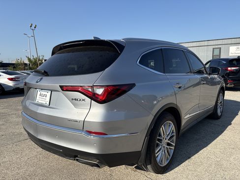 Used 2022 Acura MDX w/ Advance Package AWD/4WD image 2