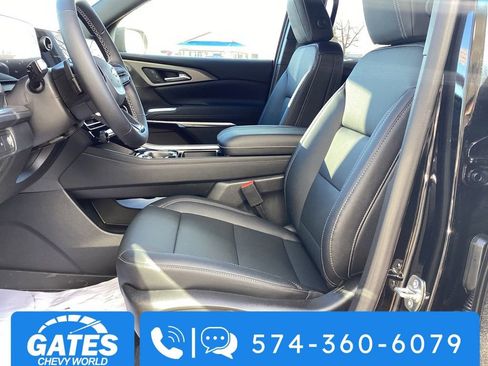 New 2026 Chevrolet Traverse LT w/ Driver Confidence Package FWD image 5