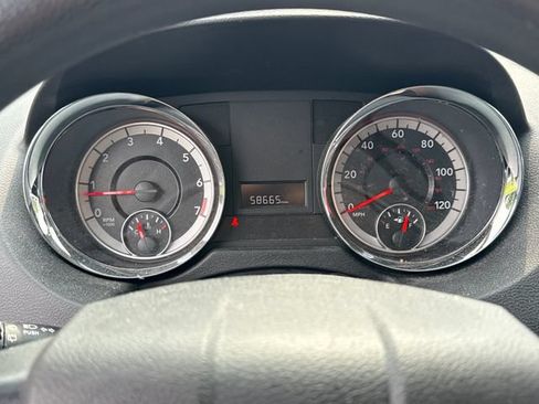 Used 2019 Dodge Grand Caravan SE w/ UConnect Hands-Free Group FWD image 21