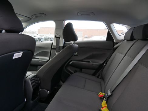 New 2026 Hyundai Kona SE image 8