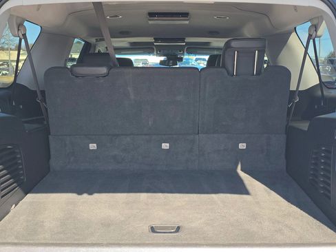 Used 2020 Cadillac Escalade ESV Premium Luxury w/ Escalade Sport Edition image 15