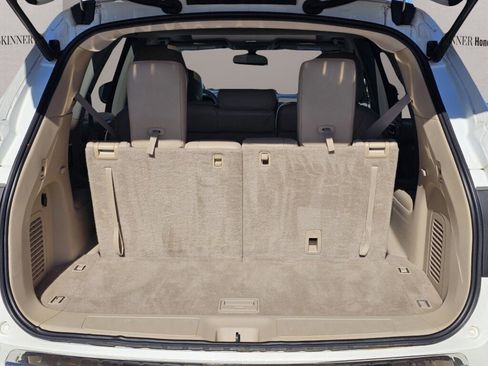 Used 2015 Nissan Pathfinder Platinum image 12