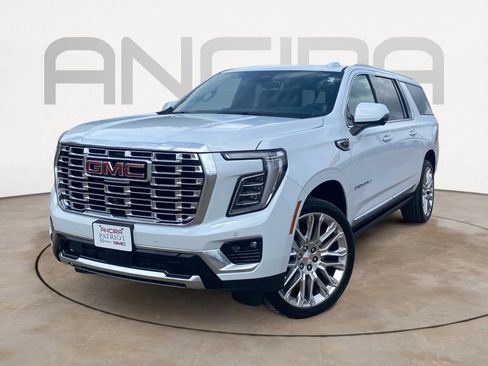 New 2026 GMC Yukon XL Denali w/ Denali Reserve Package AWD/4WD image 6