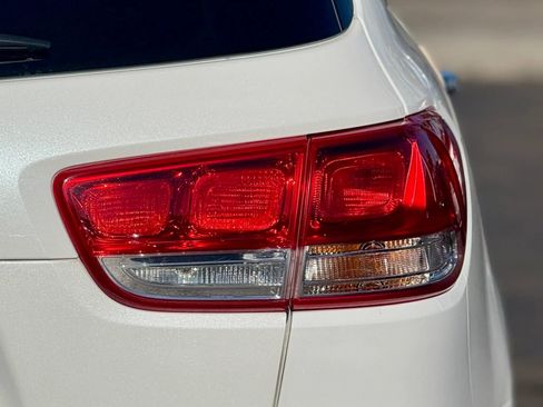 Used 2016 Kia Sorento EX image 5