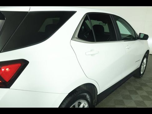 Used 2023 Chevrolet Equinox LT AWD/4WD image 16