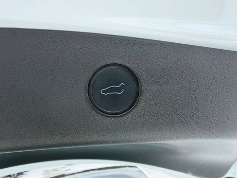 Used 2022 Tesla Model 3 Long Range AWD/4WD image 15