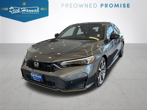 Used 2025 Honda Civic Sport Touring image 1