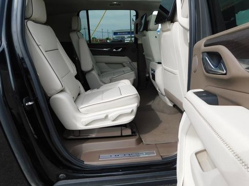 Used 2023 GMC Yukon XL Denali w/ Denali Reserve Package AWD/4WD image 23