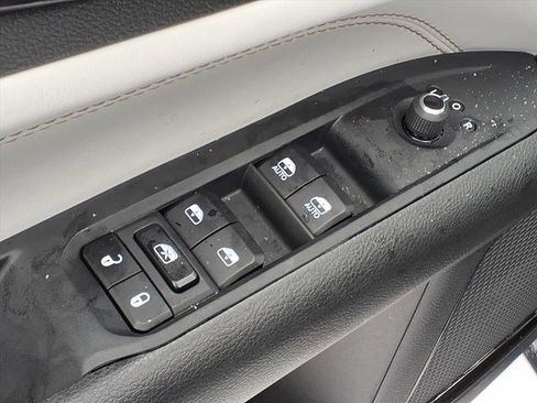 New 2026 Jeep Compass Limited AWD/4WD image 18