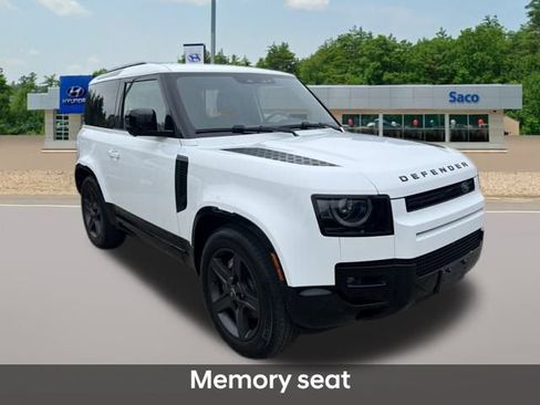 Used 2024 Land Rover Defender 90 X-Dynamic SE image 5