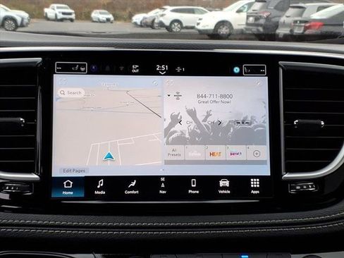 New 2026 Chrysler Pacifica Limited w/ S Appearance Package FWD image 8