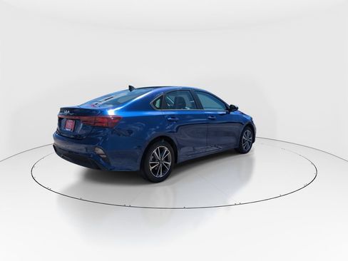 Used 2023 Kia Forte LXS FWD image 8