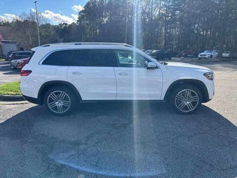Used 2024 Mercedes-Benz GLS 450 4MATIC w/ Pinnacle Trim Package image 4