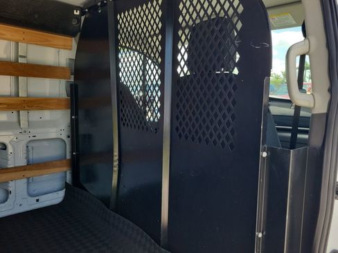 Used 2024 Ford Transit 250 Low Roof w/ Exterior Upgrade Package RWD image 20