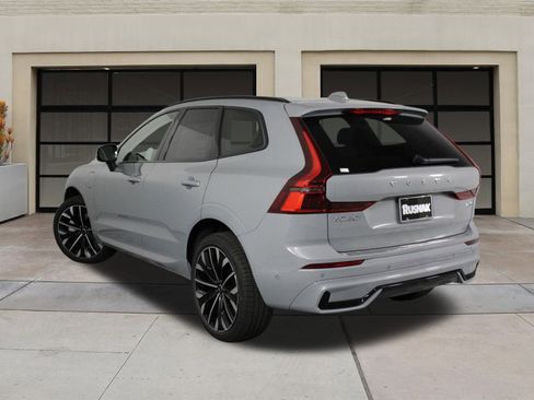 New 2026 Volvo XC60 T8 Ultra w/ Protection Package Premier image 3