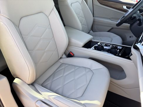 New 2026 Volkswagen Atlas SE FWD image 7